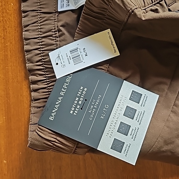 Banana Republic Motion Tech joggers, slim XL, brand new - Picture 5 of 7